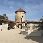 Tour De Charme Atypique Guest house 3*
