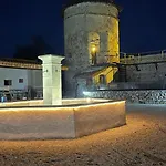 Tour De Charme Atypique Guest house 3*