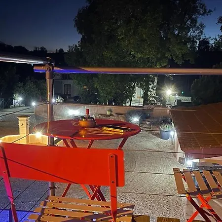 Tour De Charme Atypique Πανσιόν