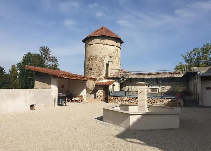 Tour De Charme Atypique Pensjonat 3*