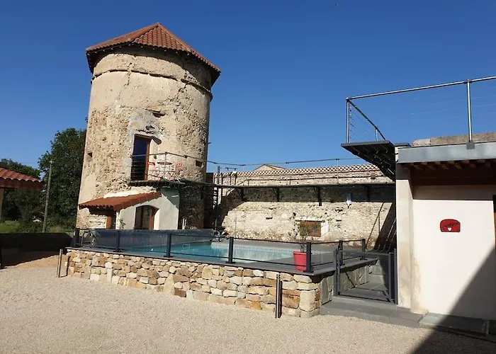 Pensjonat Tour De Charme Atypique Beauregard-l'Eveque